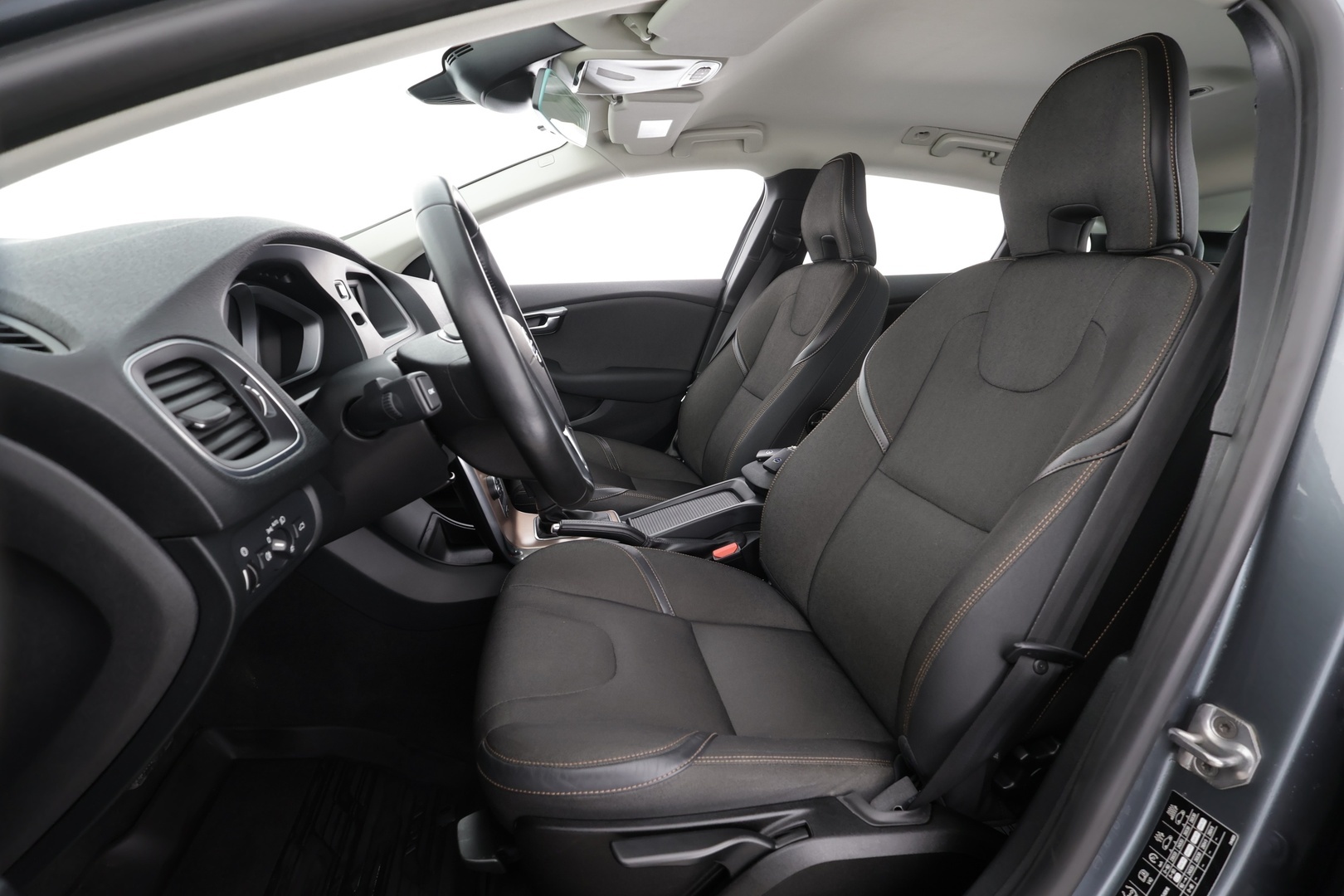 VOLVO V40 Cross Country 2016