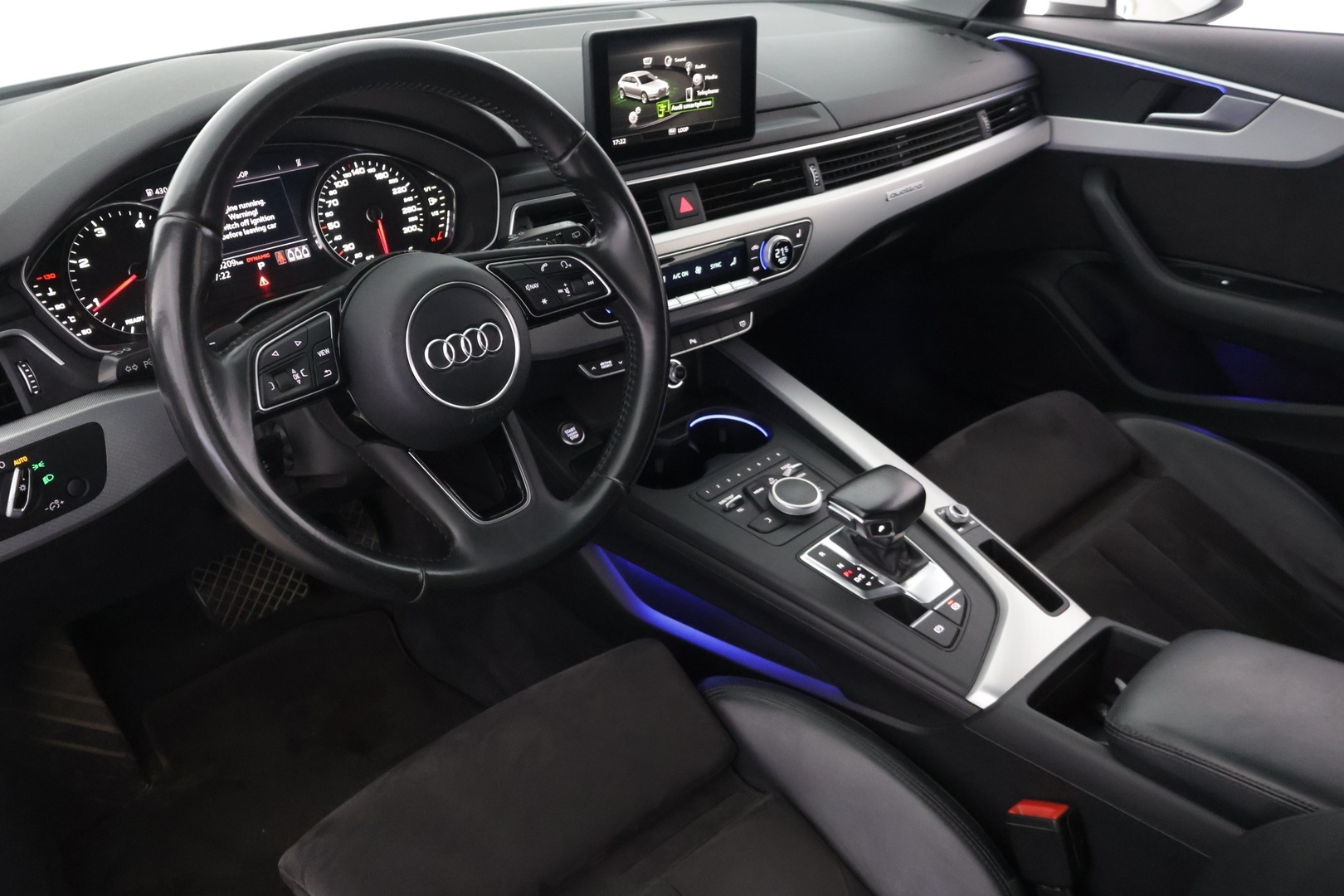 AUDI A4 2017