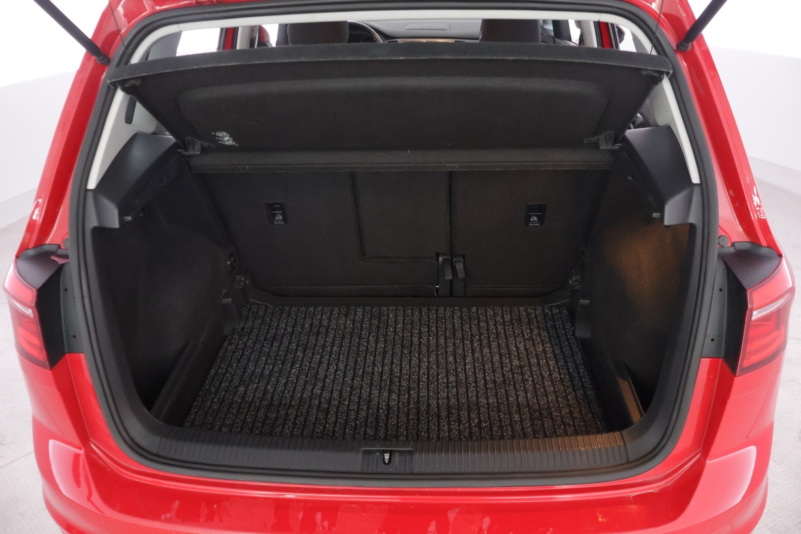 VOLKSWAGEN Golf Sportsvan 2015