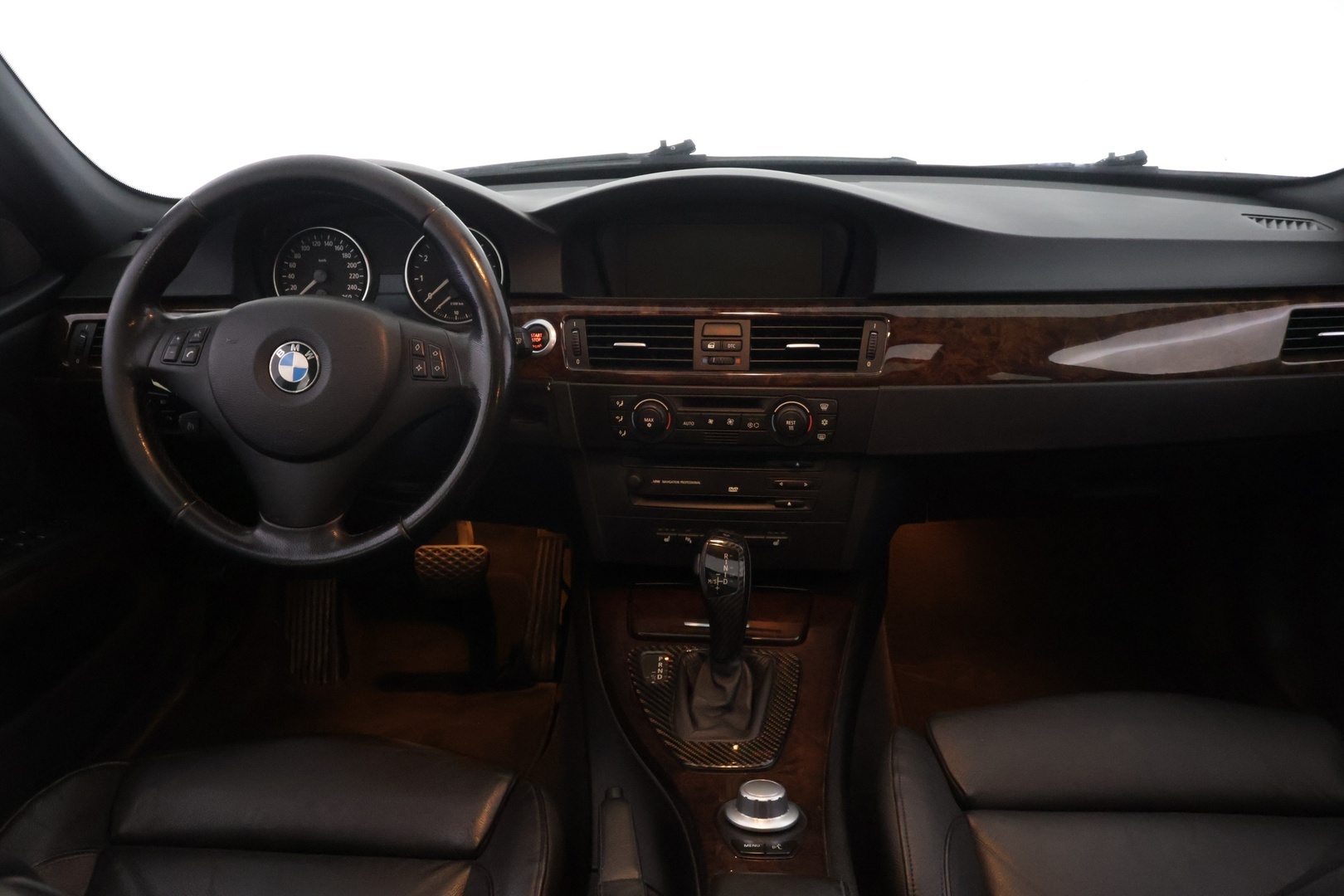 BMW 330 2006