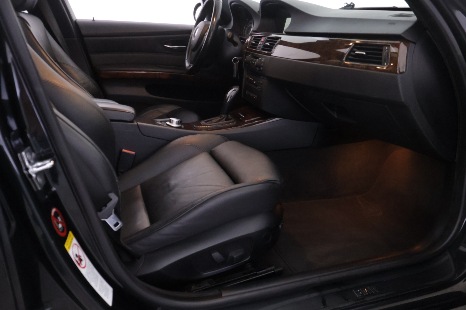 BMW 330 2006