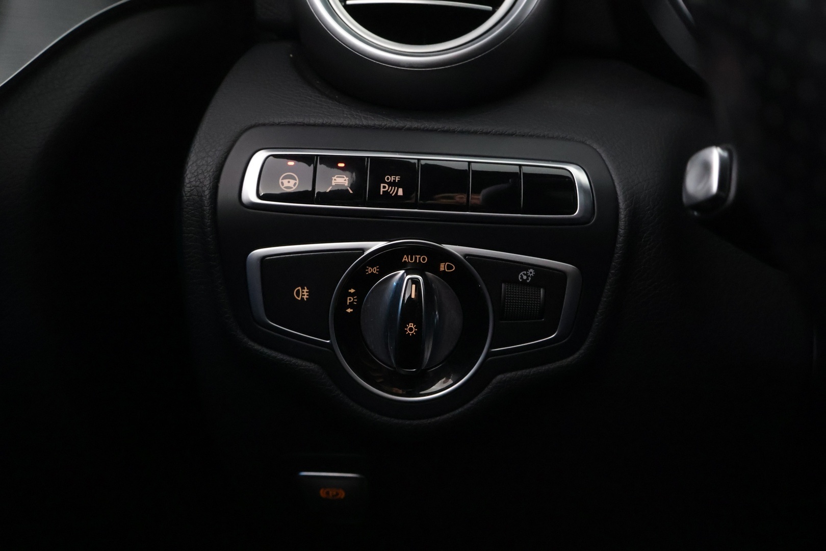 MERCEDES-BENZ C 2016