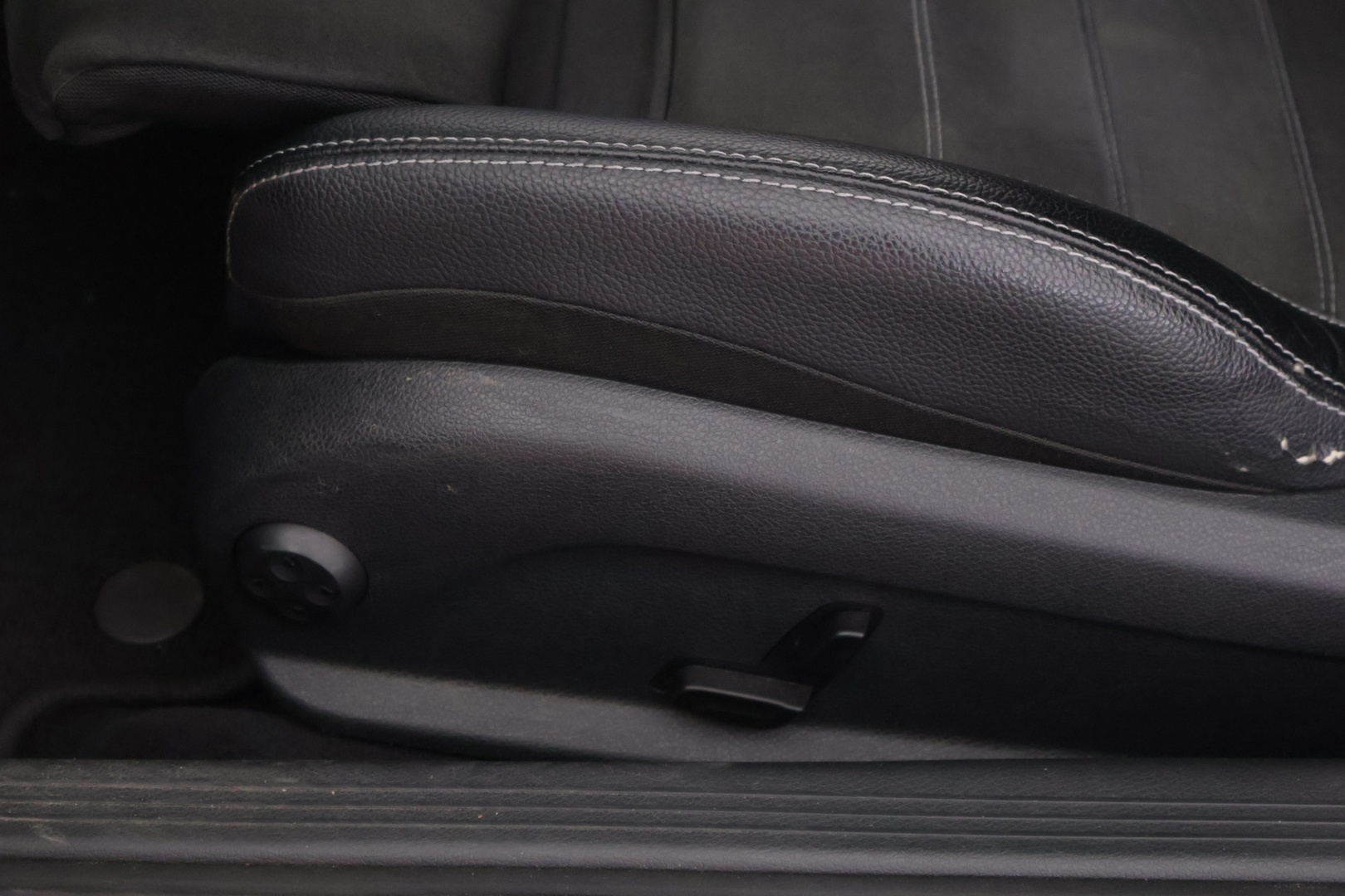 MERCEDES-BENZ C 2016