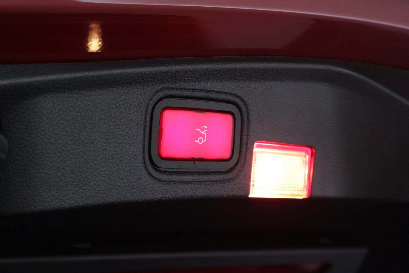 MERCEDES-BENZ C 2016