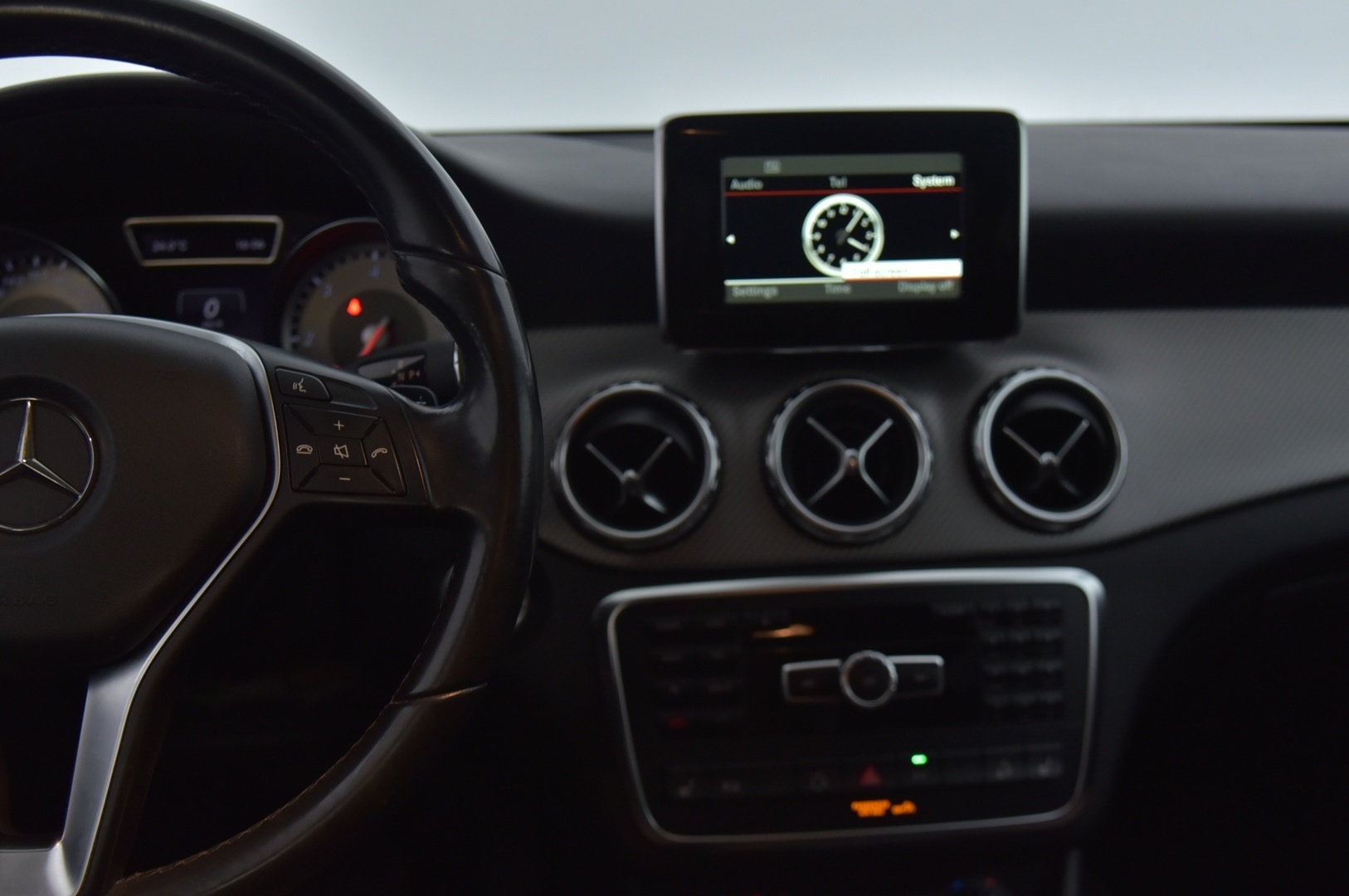 MERCEDES-BENZ GLA 2015