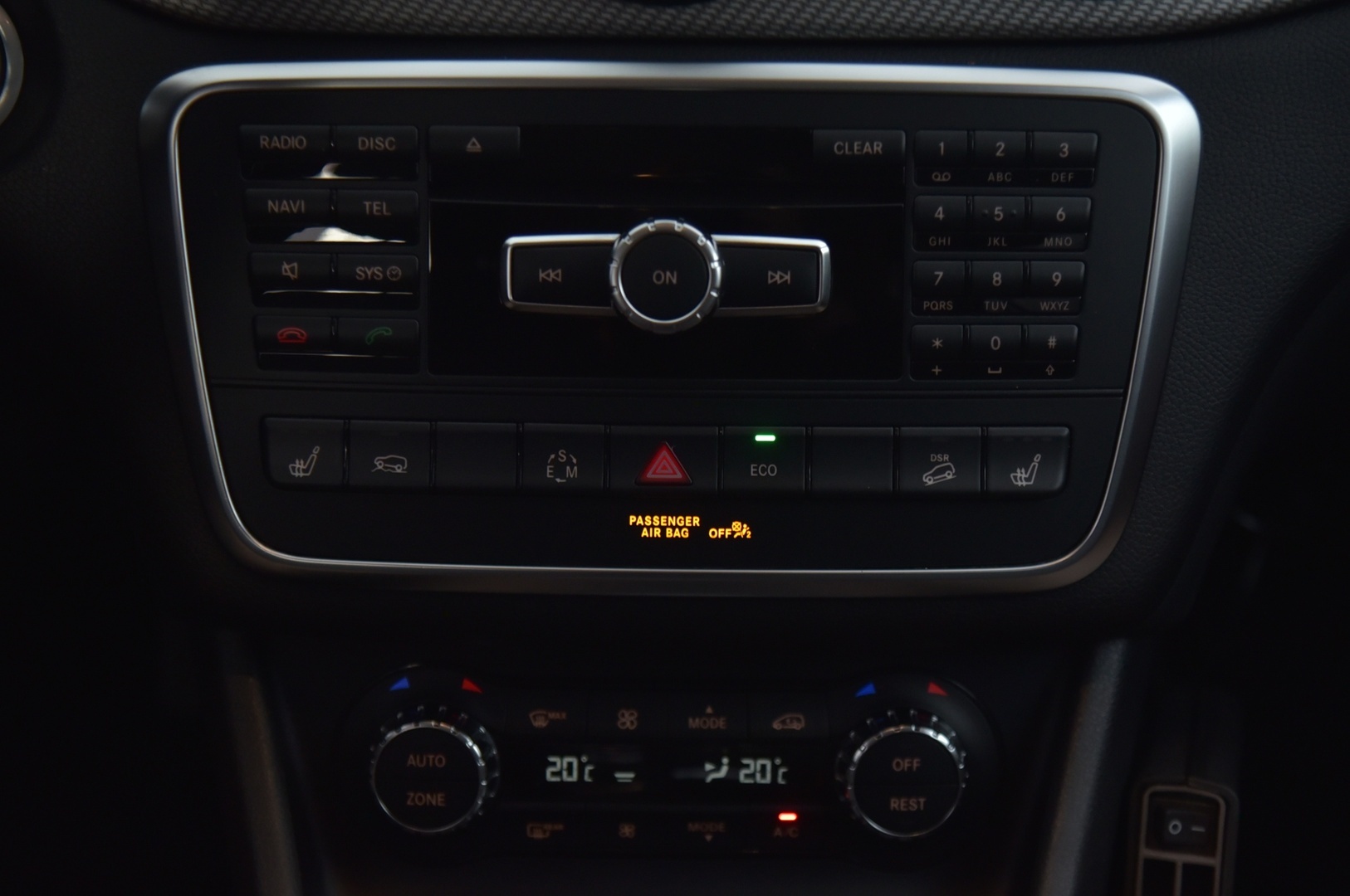 MERCEDES-BENZ GLA 2015