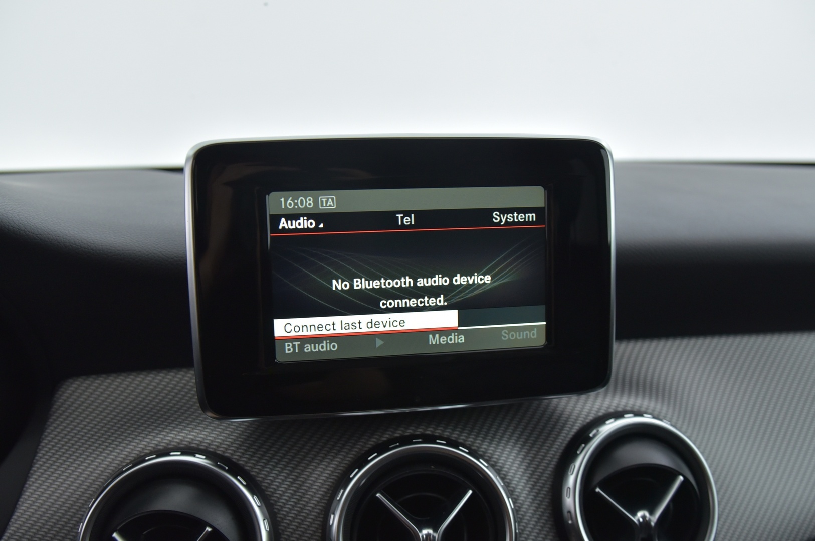 MERCEDES-BENZ GLA 2015