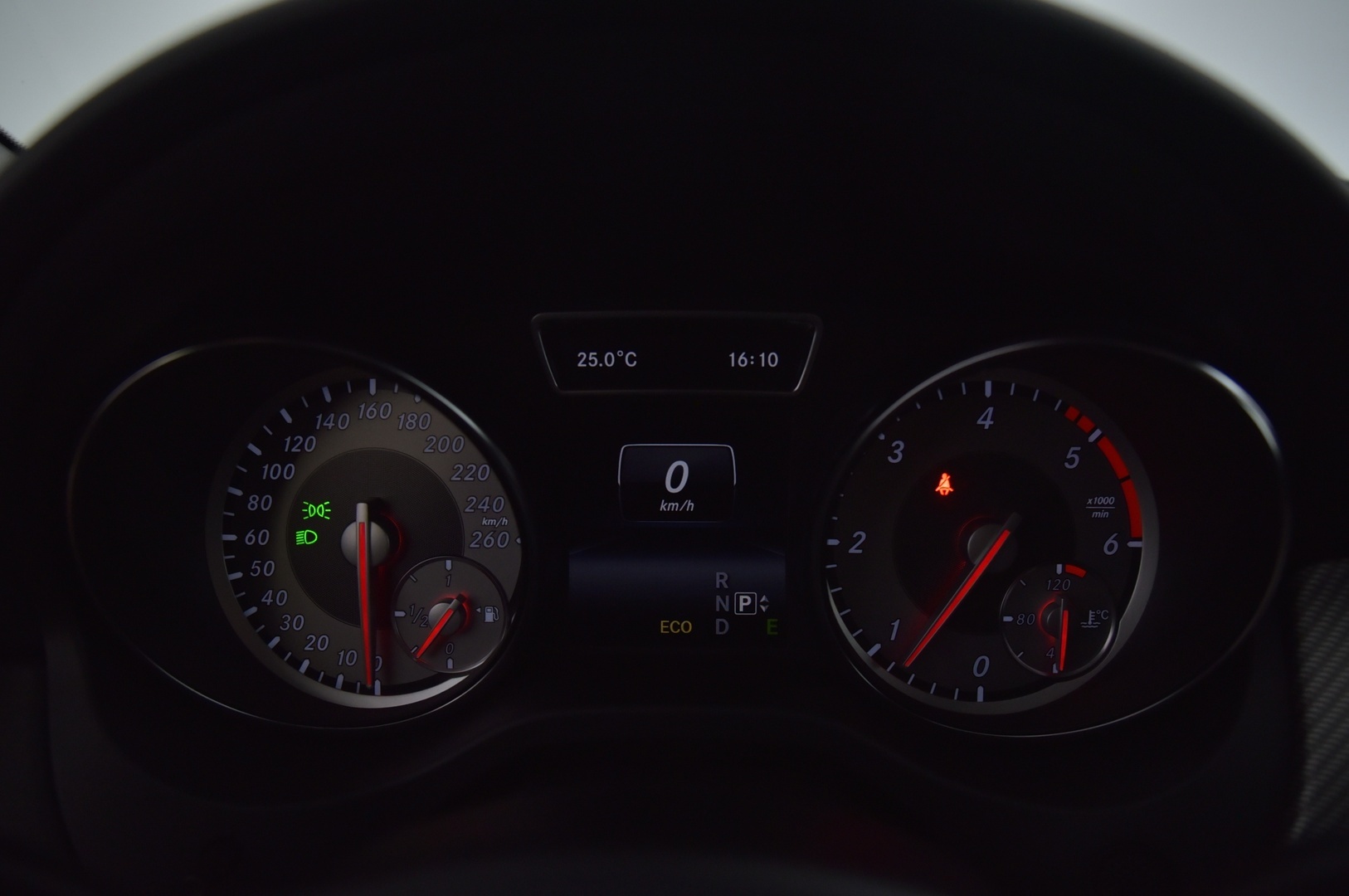 MERCEDES-BENZ GLA 2015