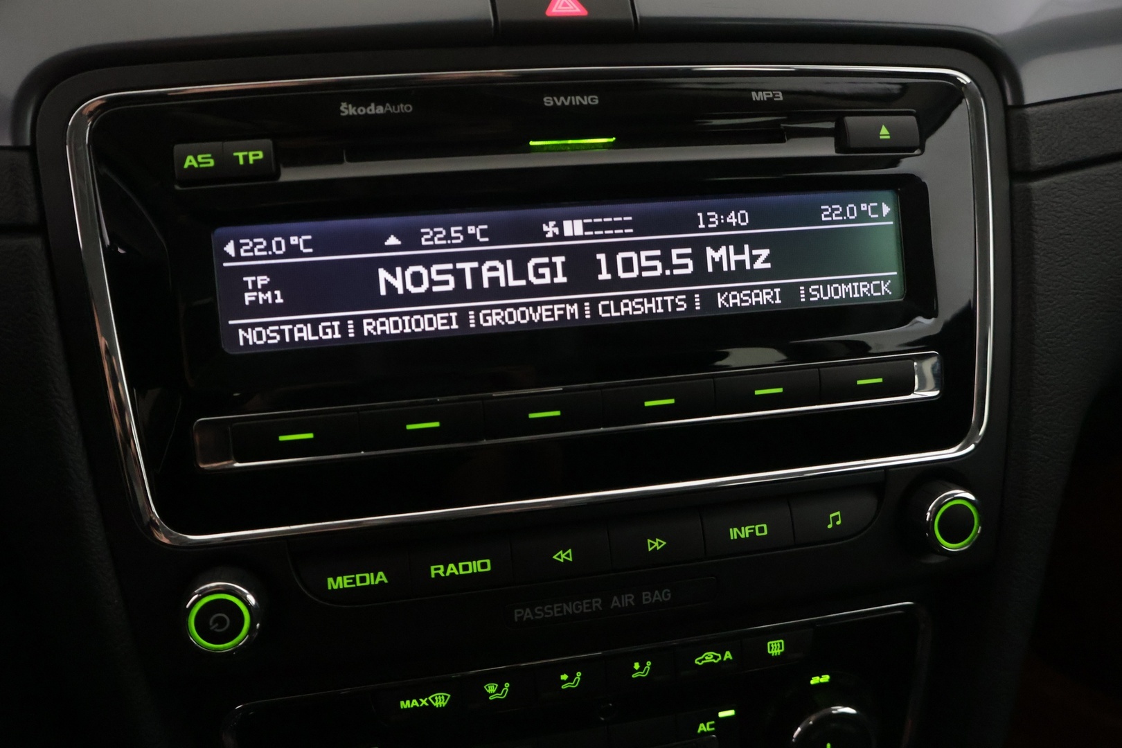 SKODA Superb 2012