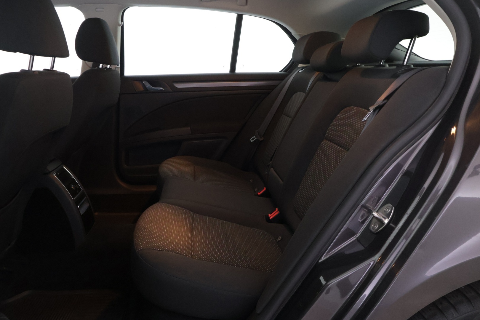 SKODA Superb 2012