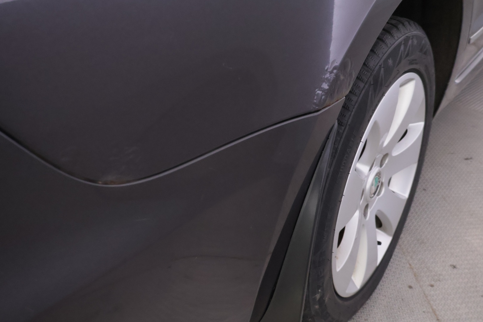 SKODA Superb 2012