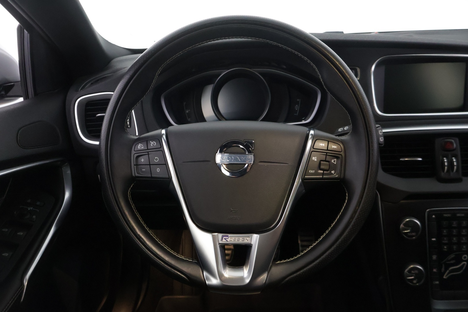VOLVO V40 2013