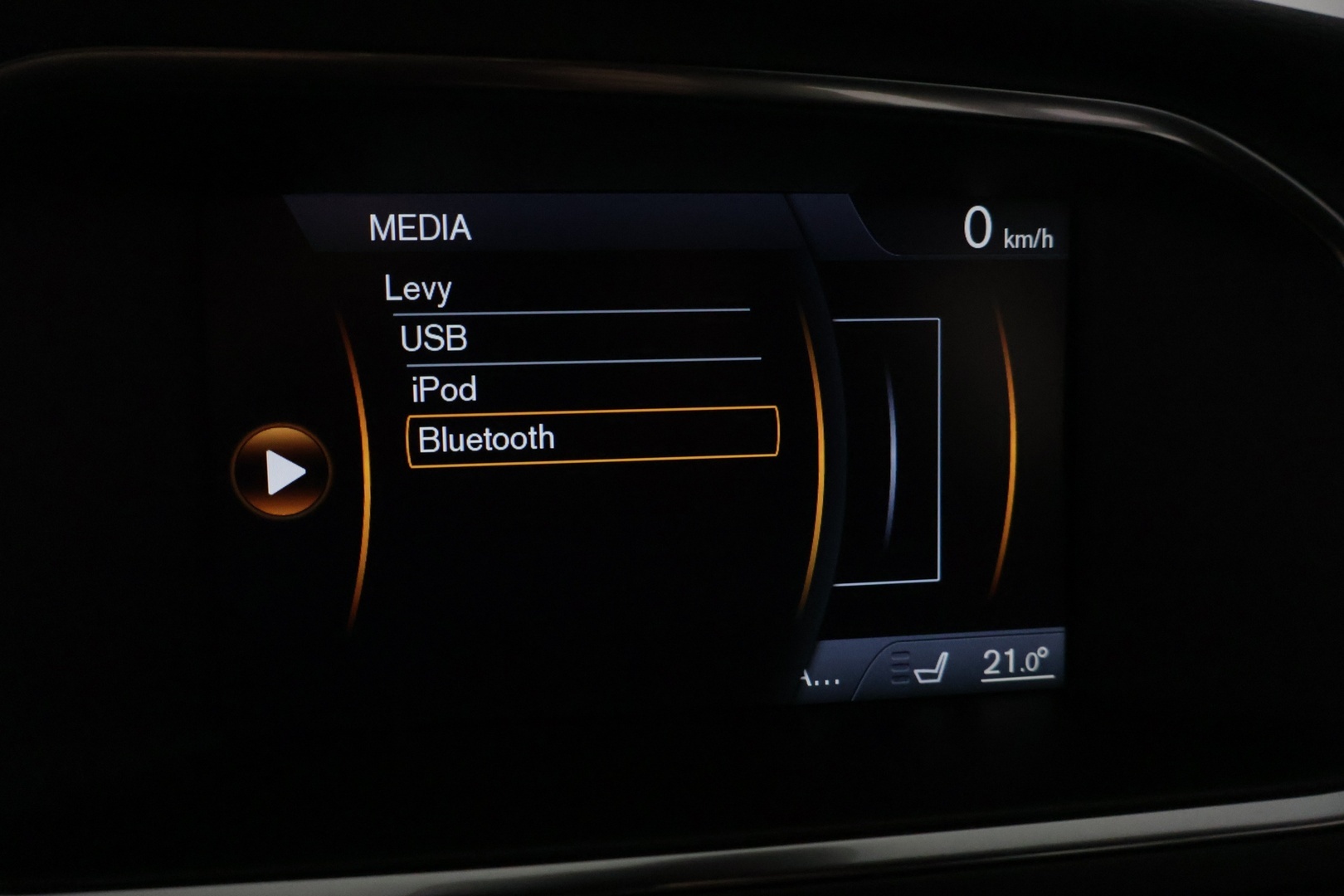 VOLVO V40 2013