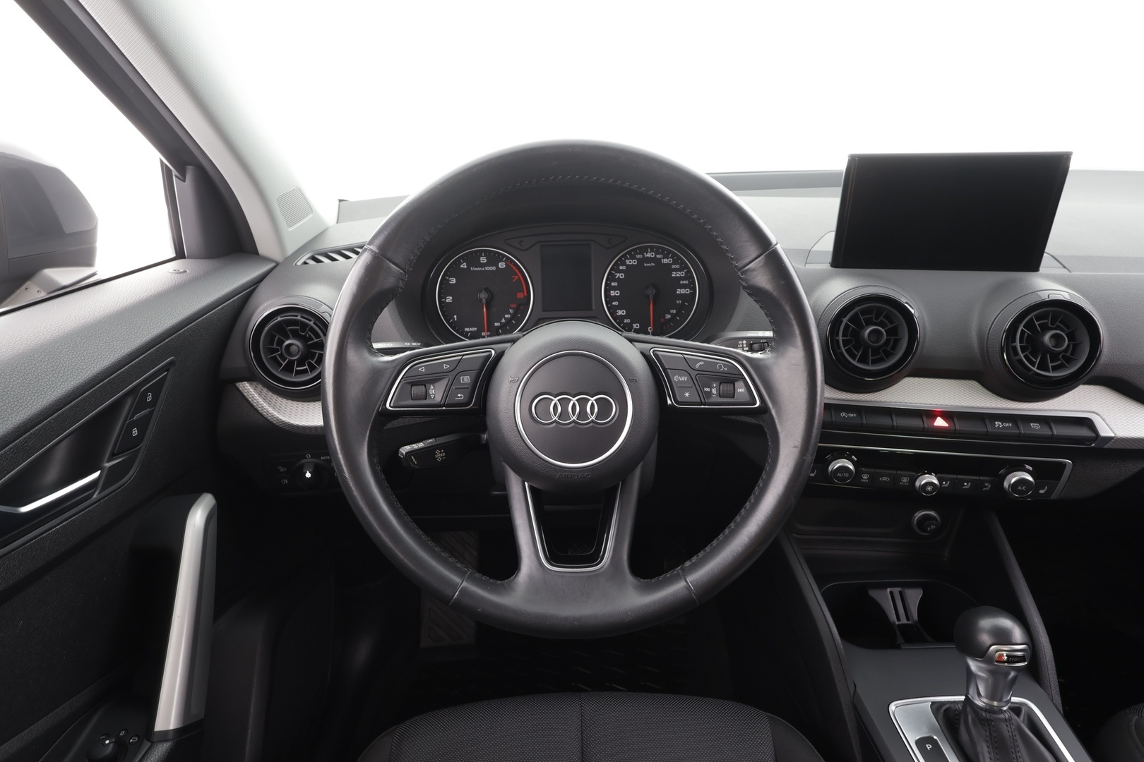 AUDI Q2 2018