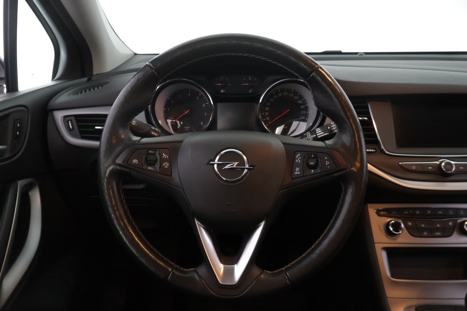 OPEL Astra 2021