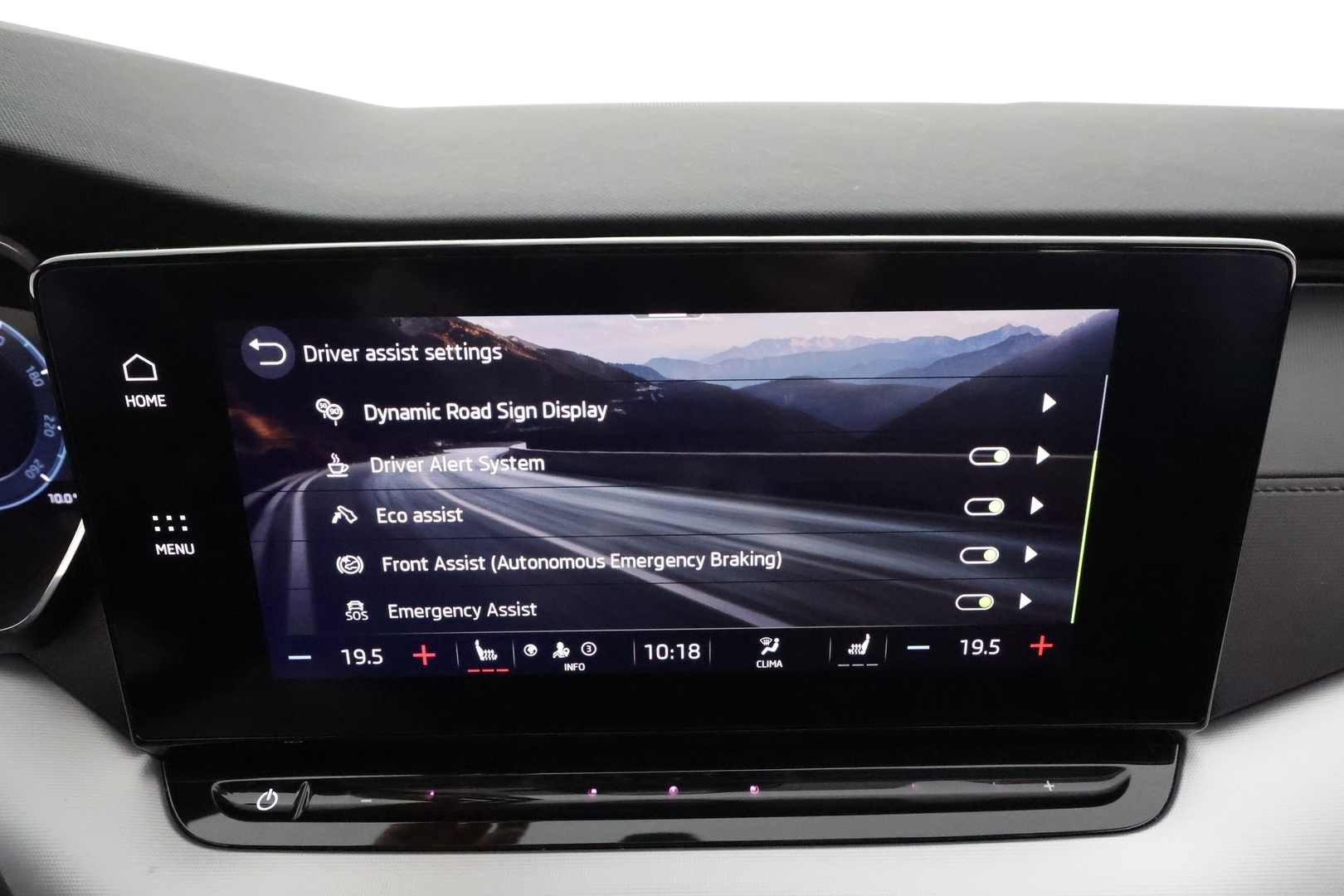 SKODA OCTAVIA 2023