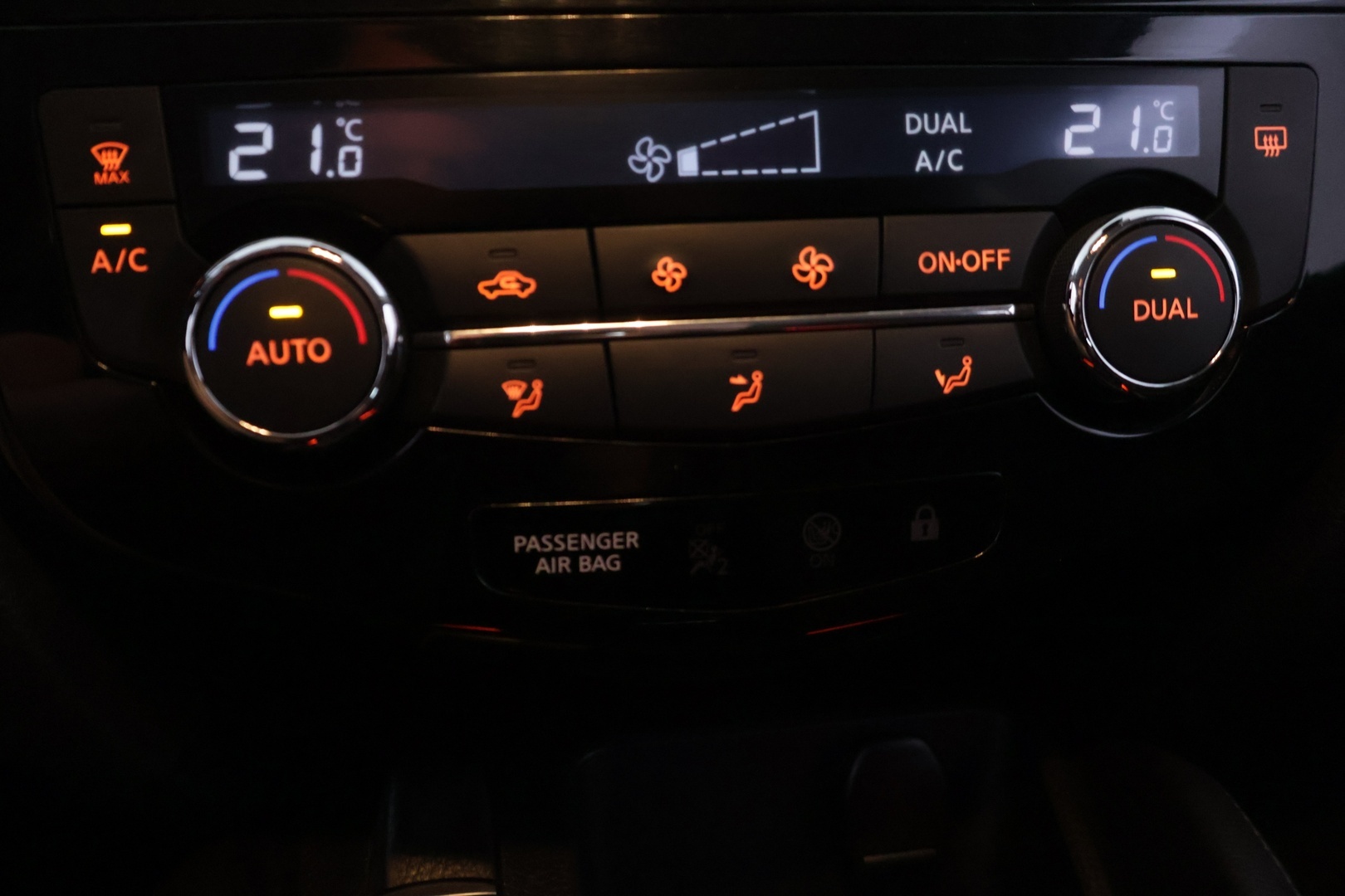 NISSAN Qashqai 2020