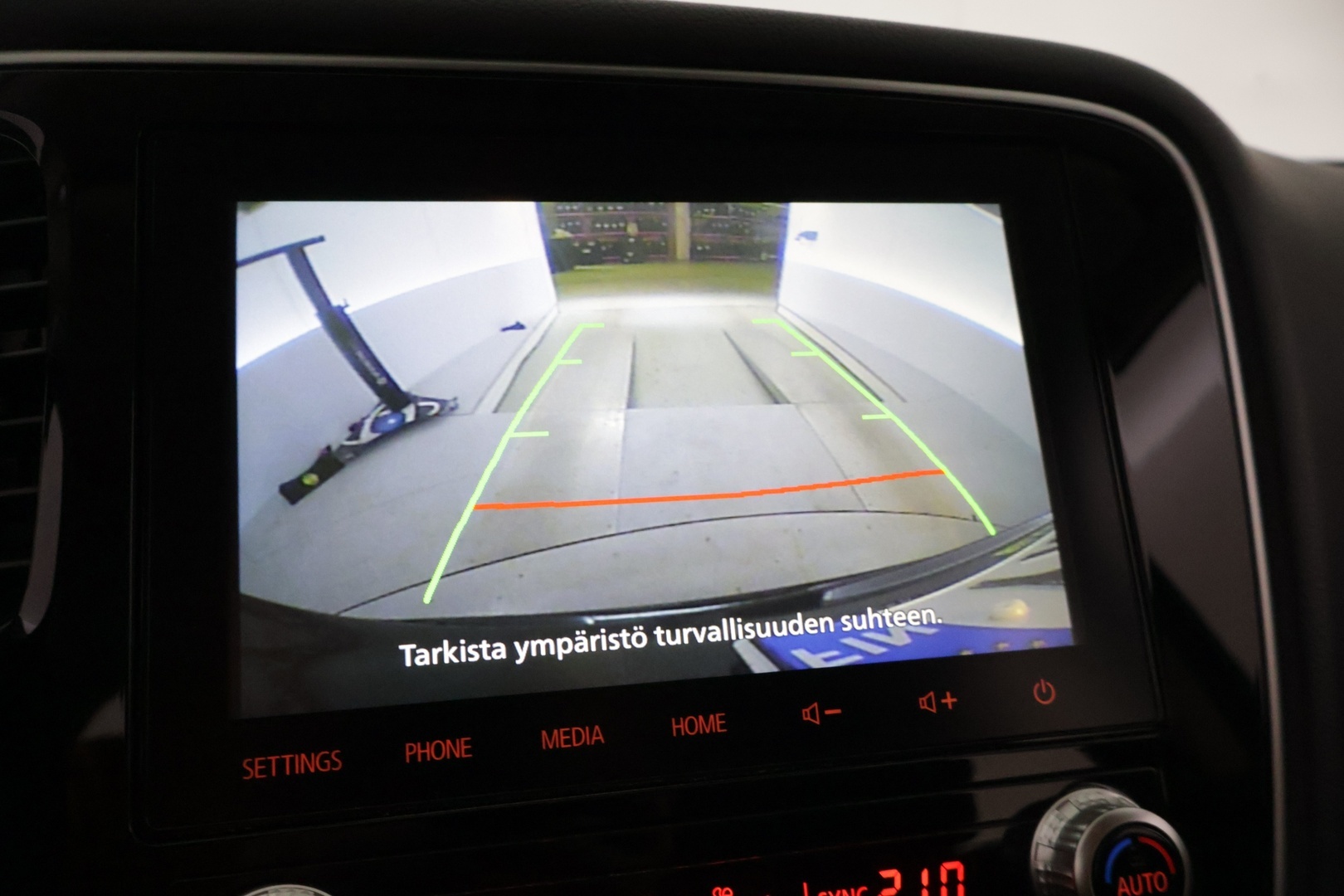 MITSUBISHI OUTLANDER PHEV 2021