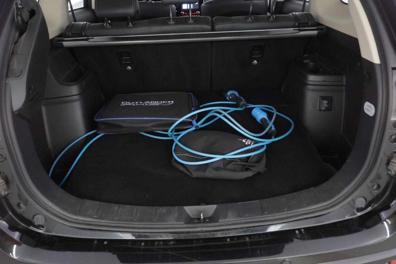 MITSUBISHI OUTLANDER PHEV 2021