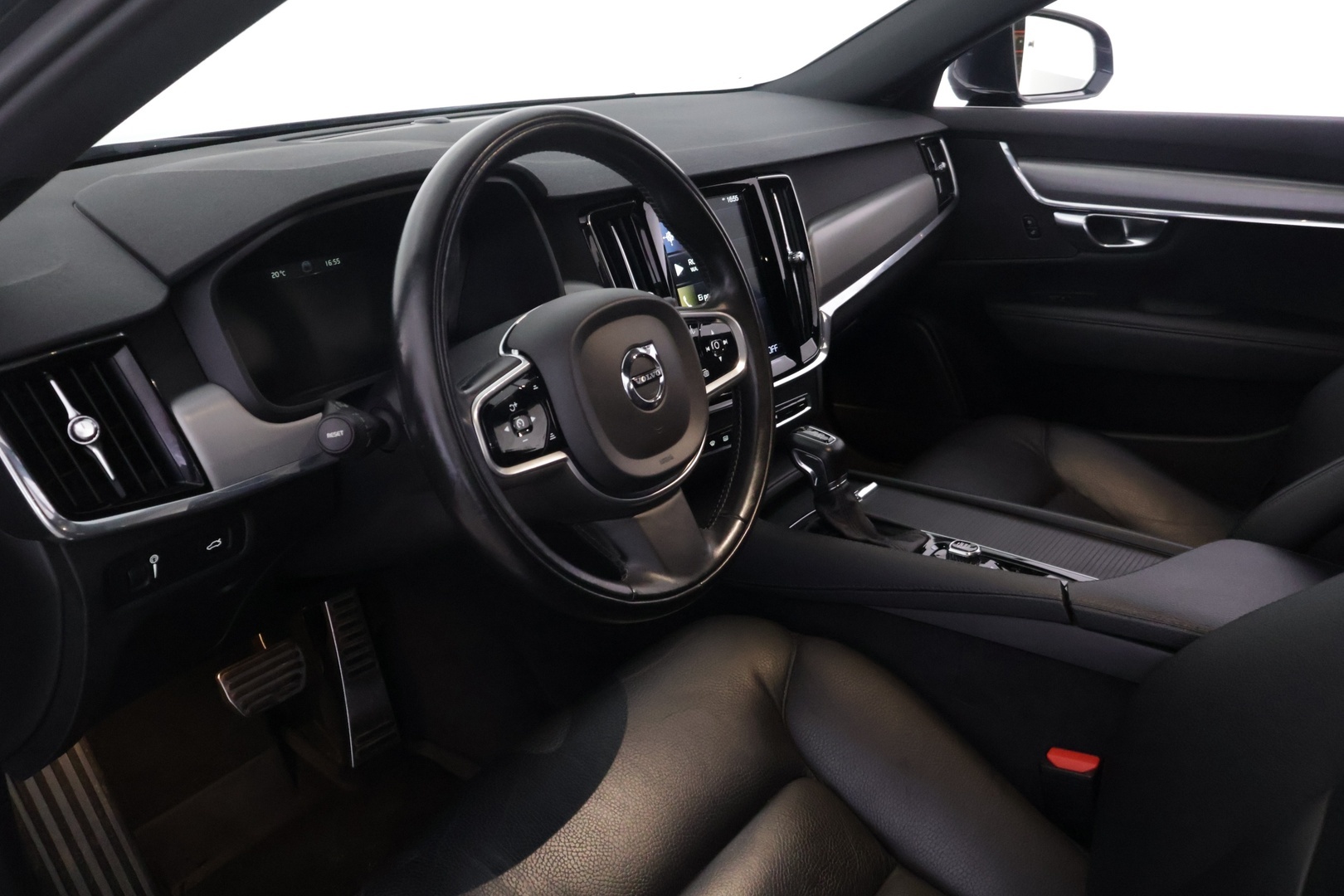 VOLVO V90 2018