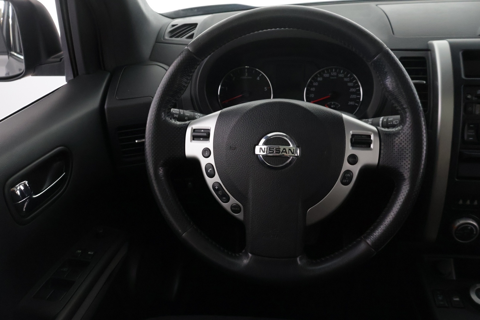 NISSAN X-Trail 2012