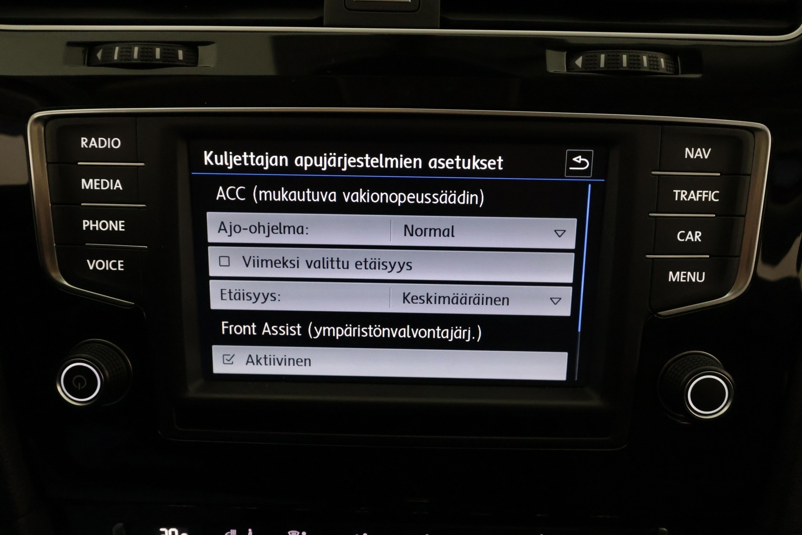 VOLKSWAGEN Golf 2017