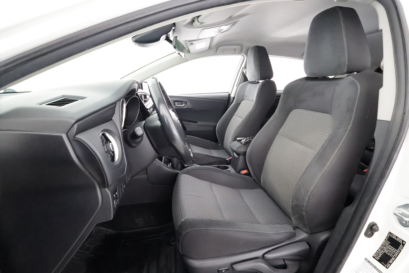 TOYOTA Auris 2018