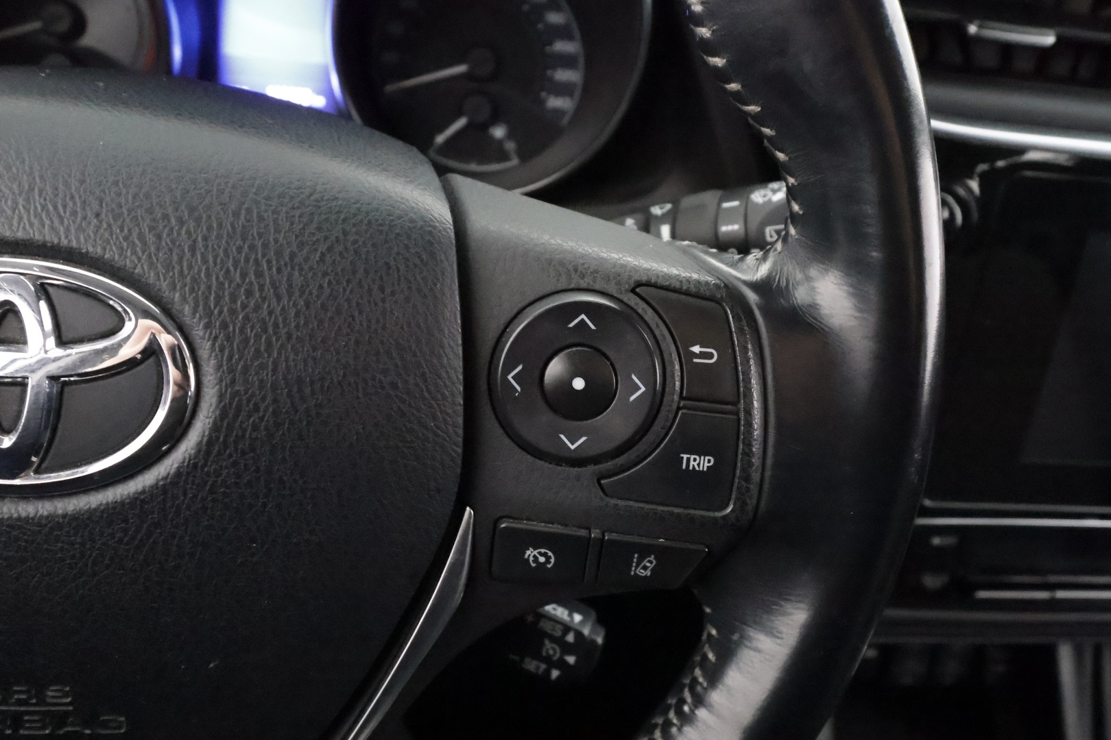 TOYOTA Auris 2018