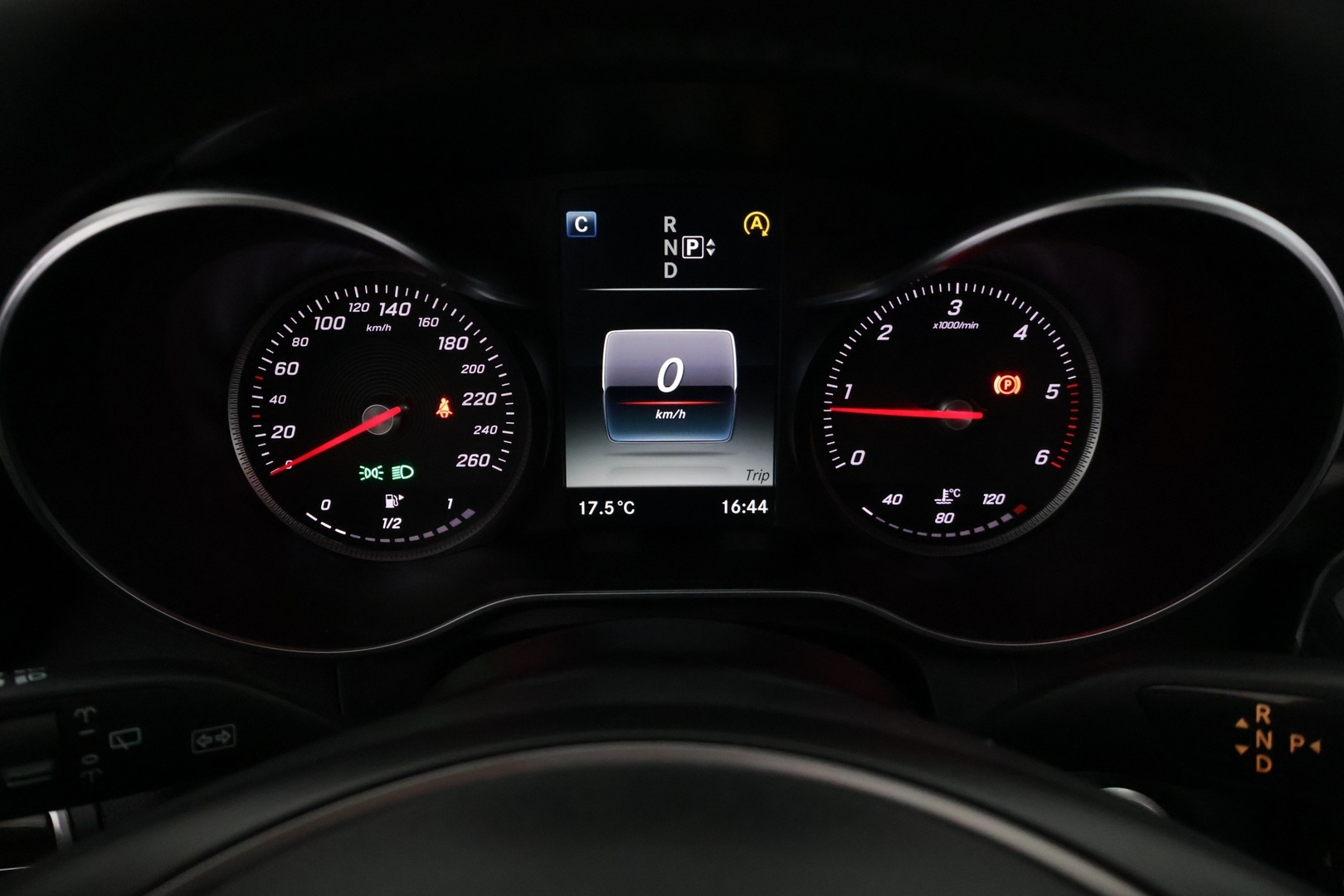 MERCEDES-BENZ C 2015