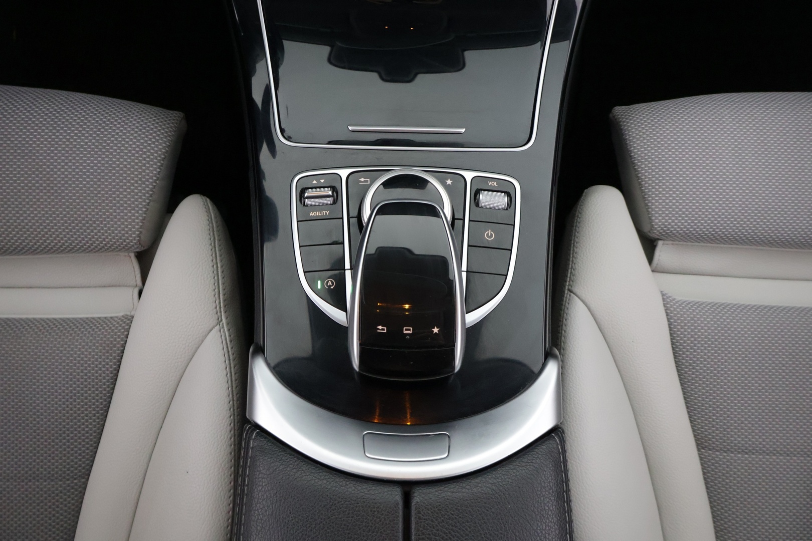 MERCEDES-BENZ C 2015