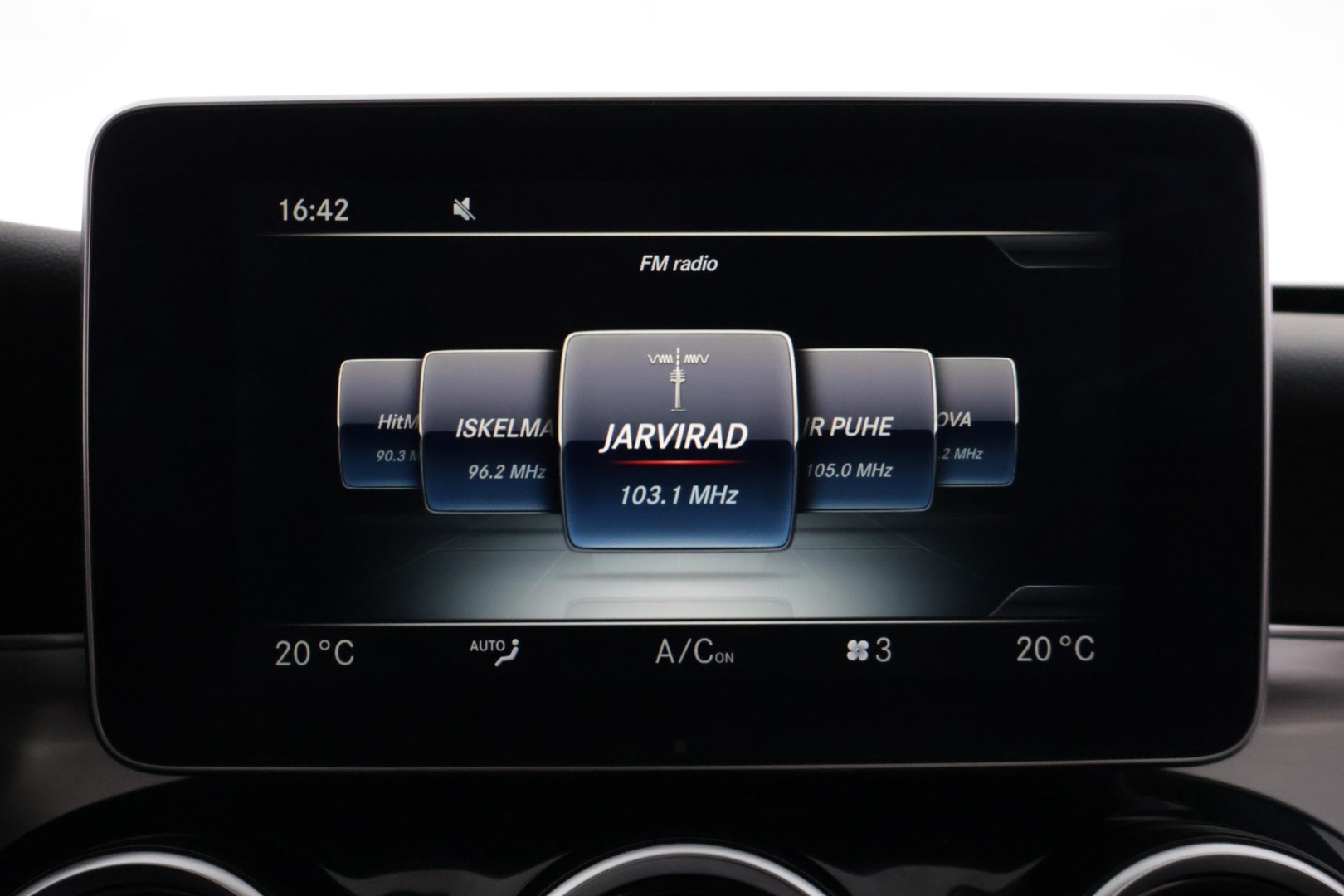 MERCEDES-BENZ C 2015