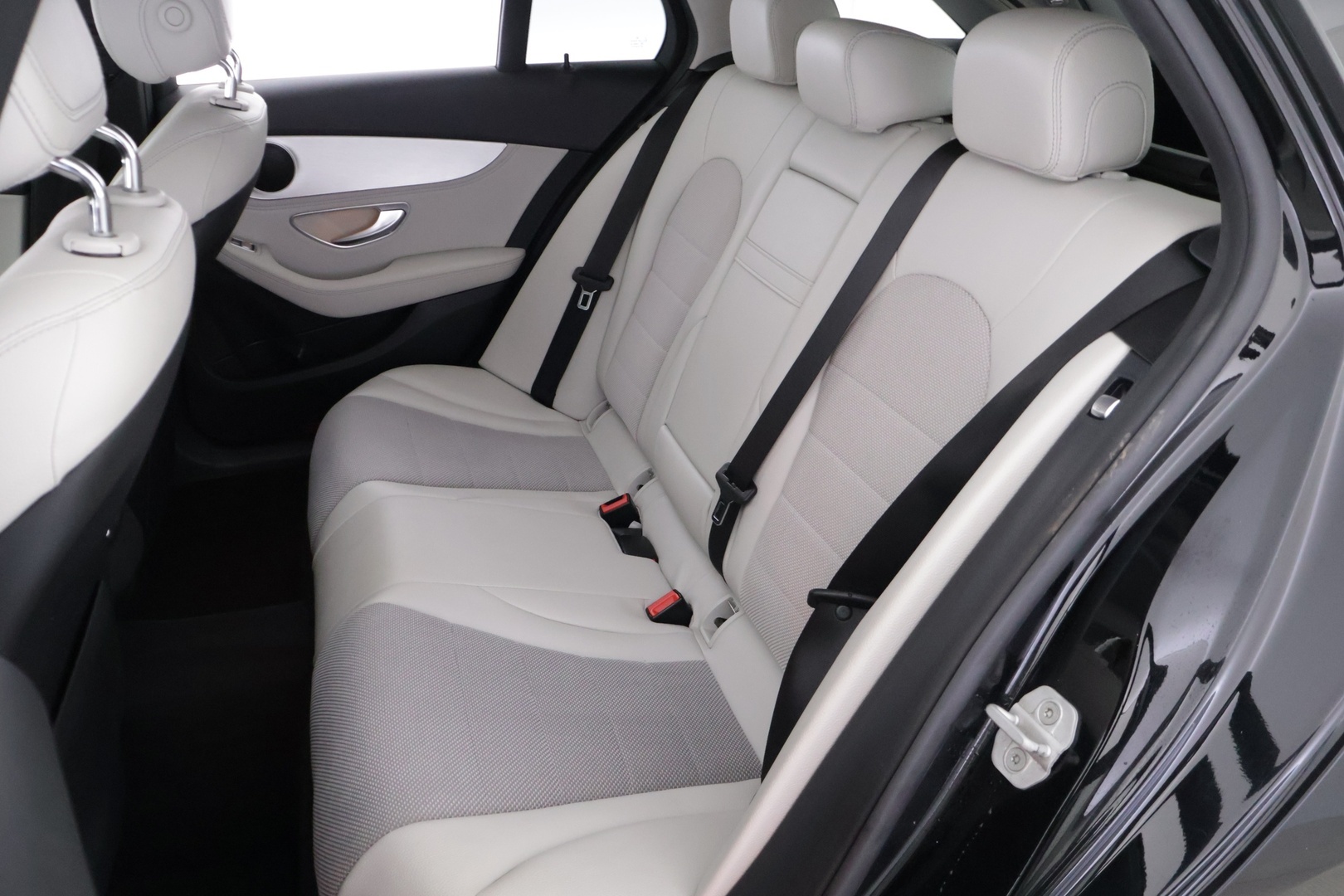 MERCEDES-BENZ C 2015