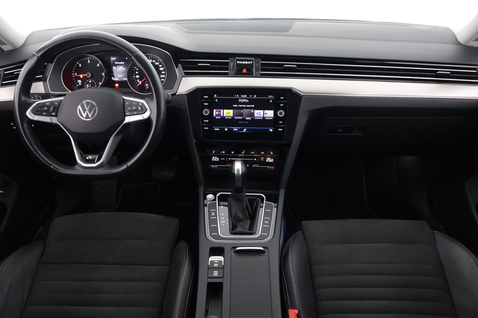 VOLKSWAGEN Passat 2022