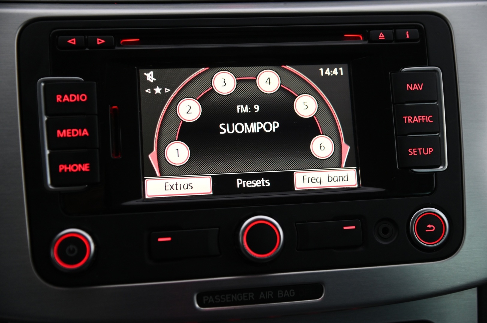 VOLKSWAGEN Passat 2010