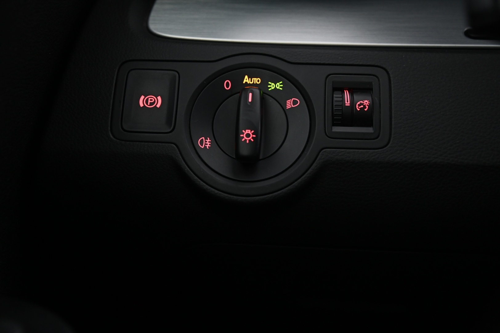 VOLKSWAGEN Passat 2010