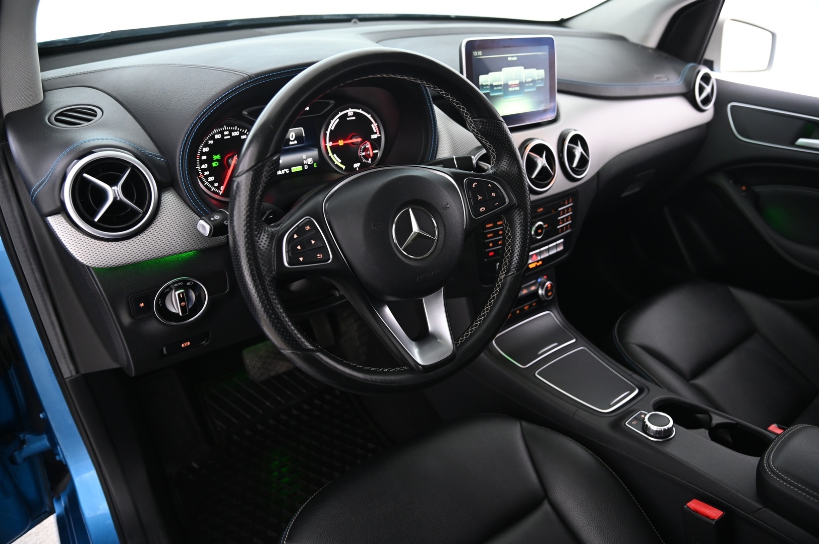 MERCEDES-BENZ B 2015