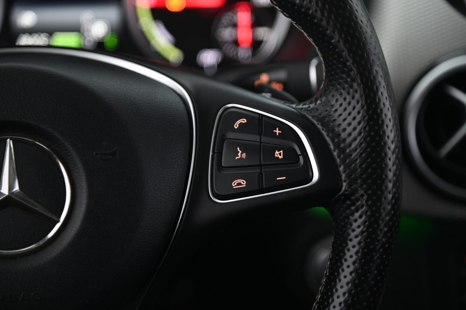 MERCEDES-BENZ B 2015