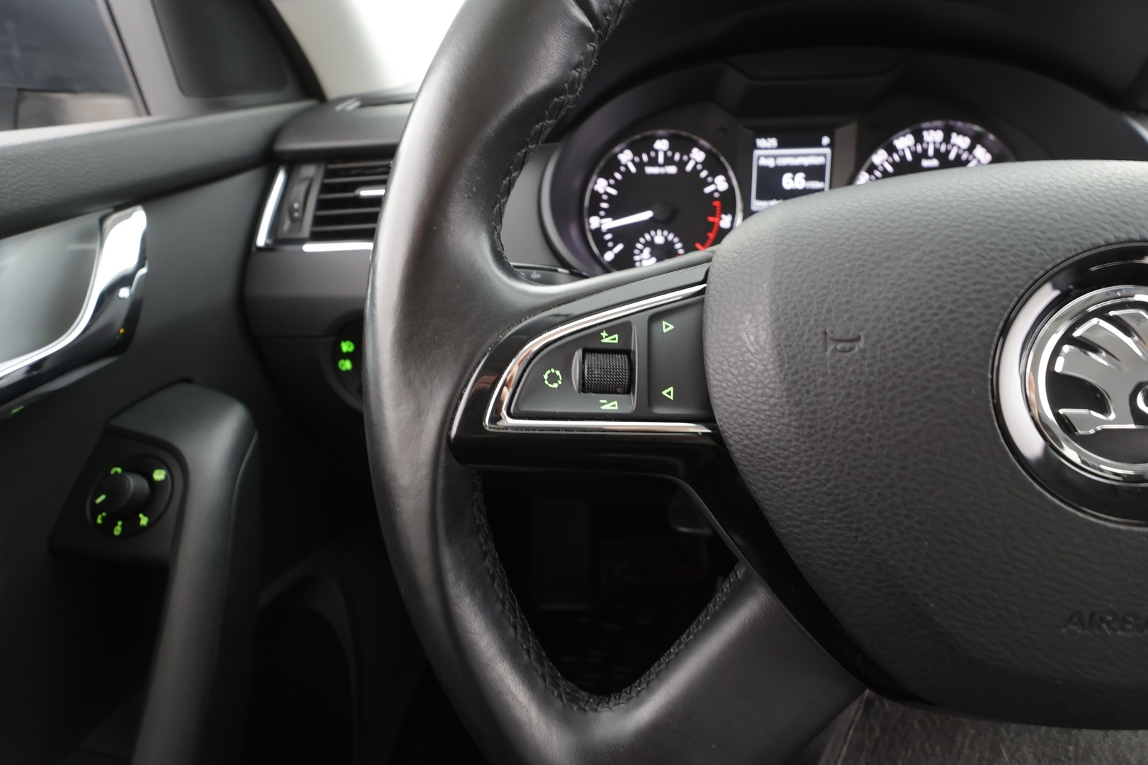 SKODA Octavia 2015