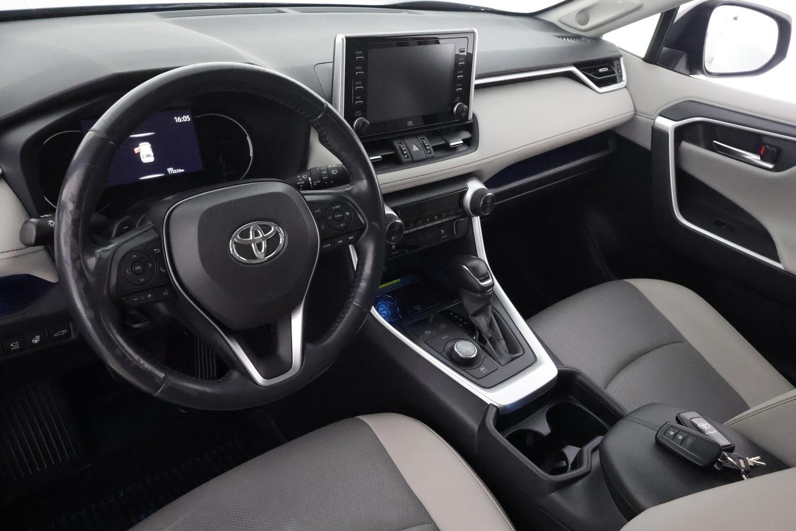 TOYOTA RAV4 2019