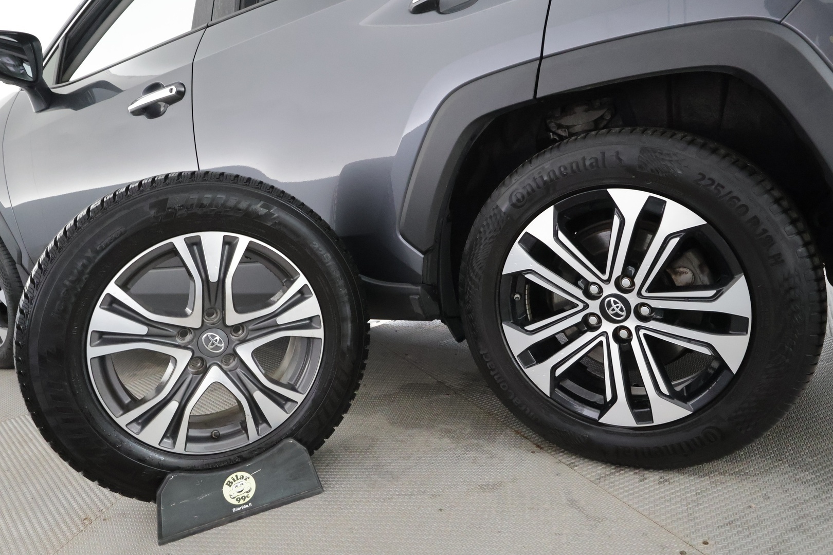 TOYOTA RAV4 2019