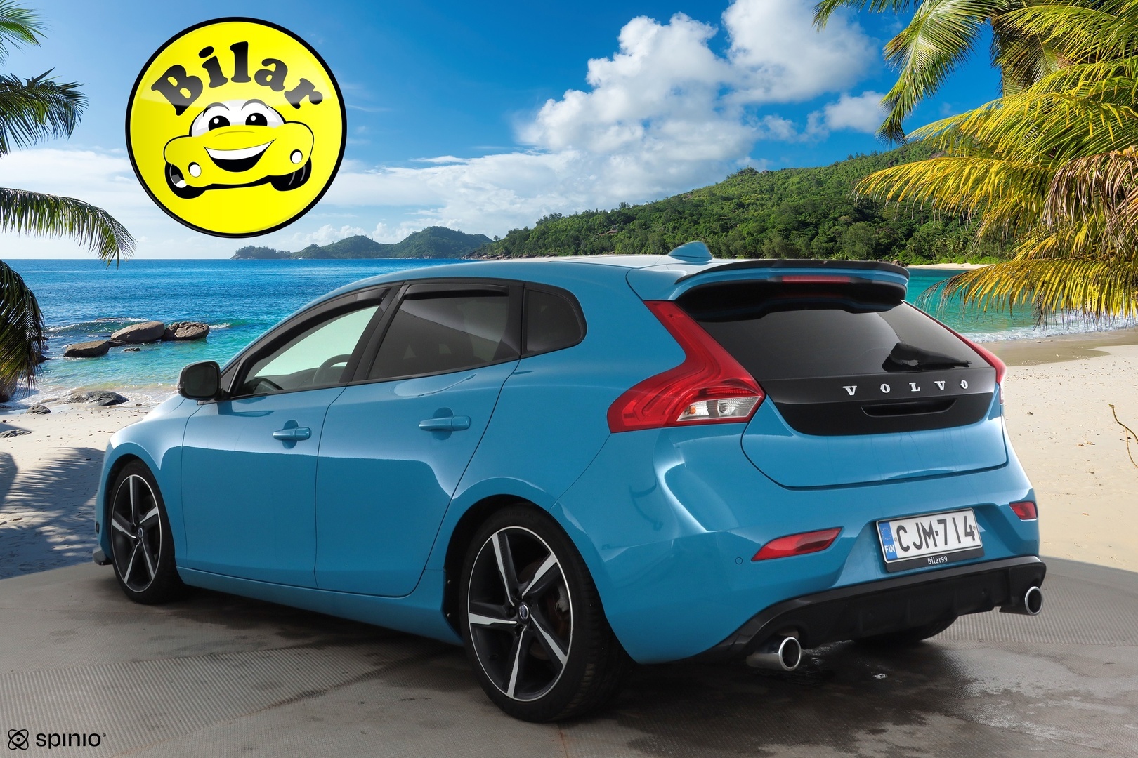 VOLVO V40 2015