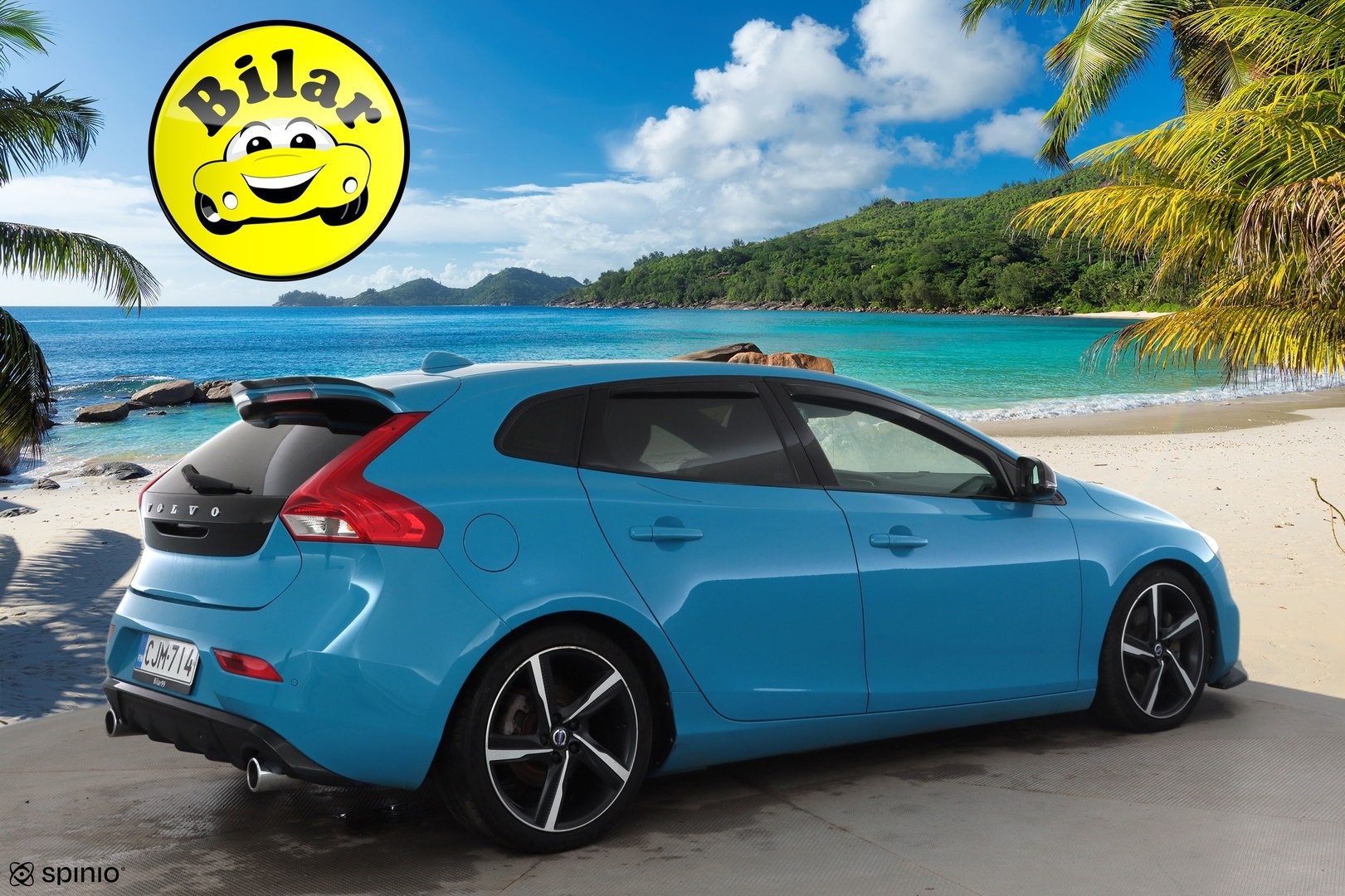 VOLVO V40 2015