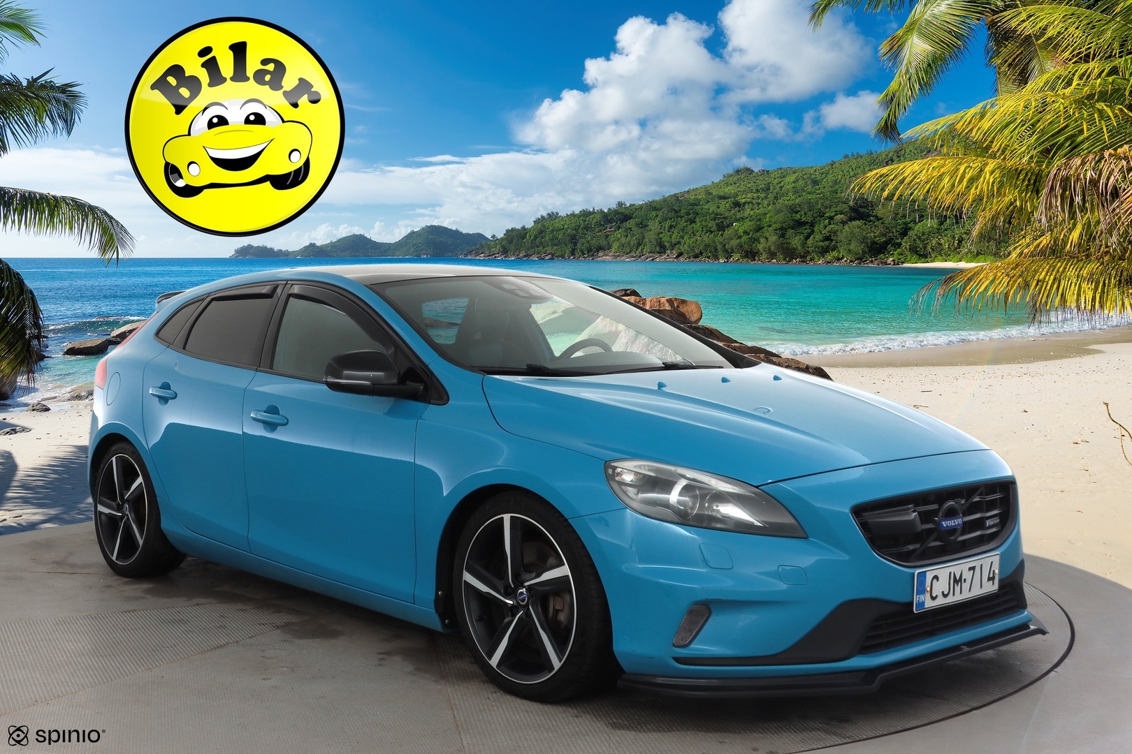 VOLVO V40 2015