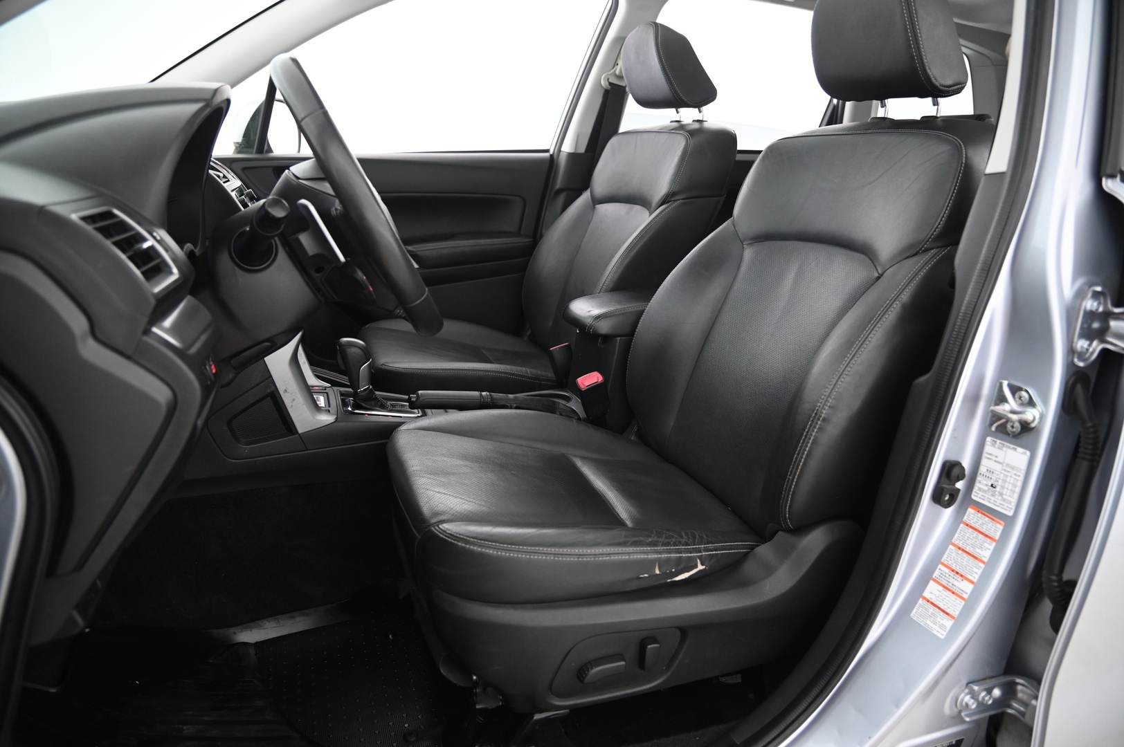 SUBARU Forester 2015