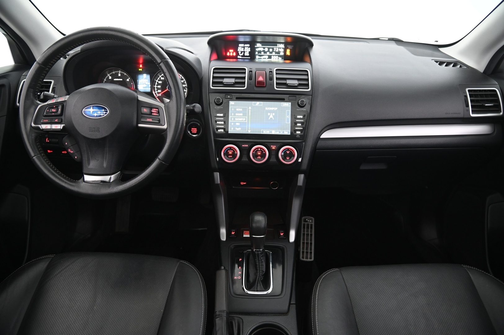 SUBARU Forester 2015