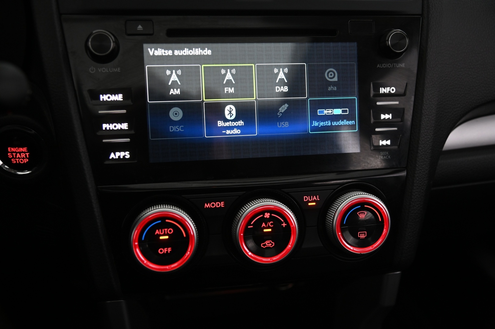 SUBARU Forester 2015