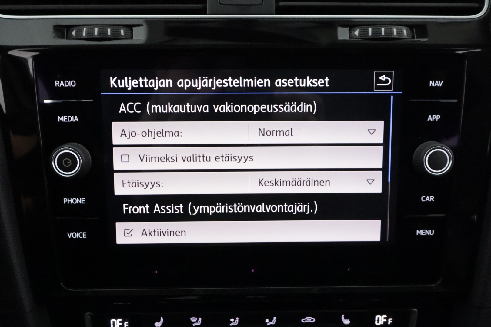 VOLKSWAGEN Golf 2017