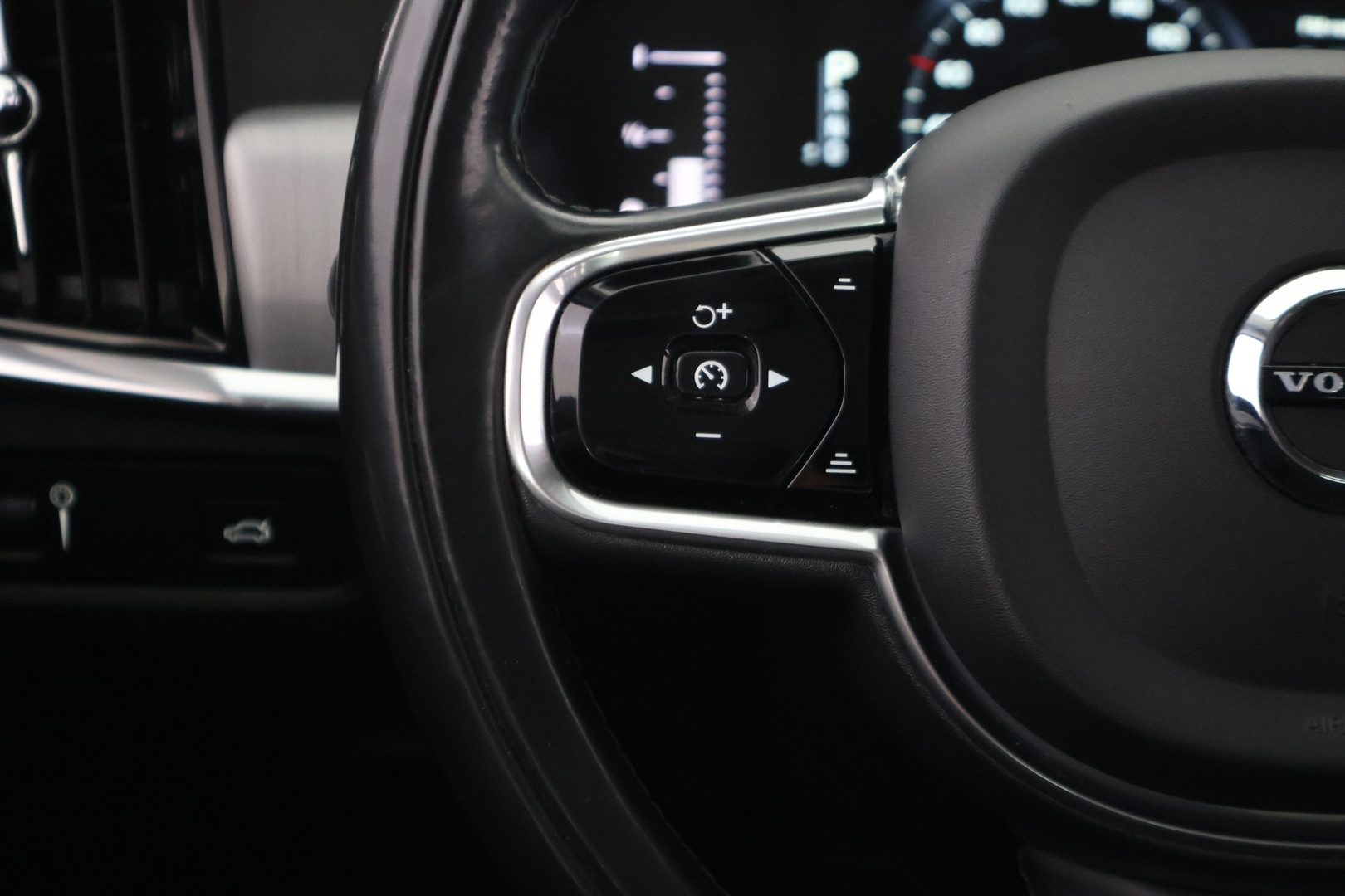 VOLVO S90 2018