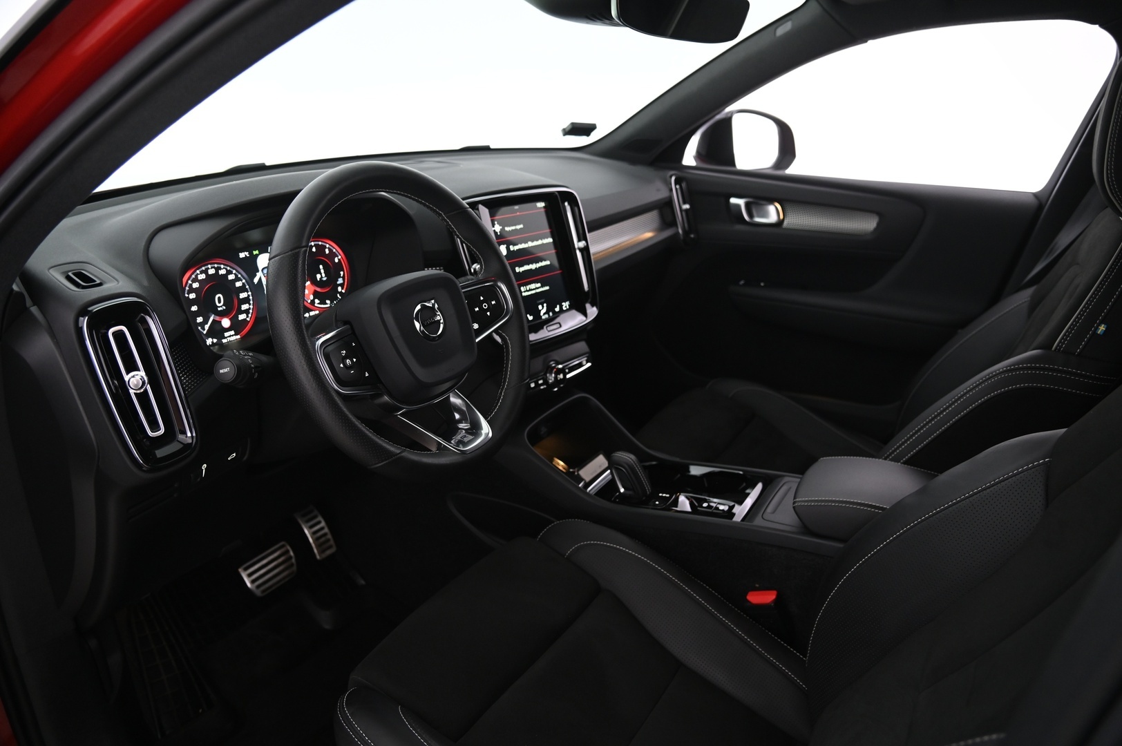 VOLVO XC40 2019