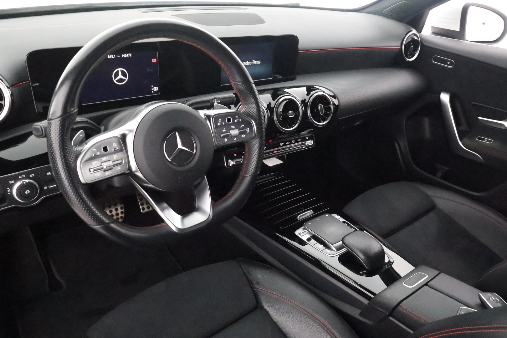 MERCEDES-BENZ A 2019